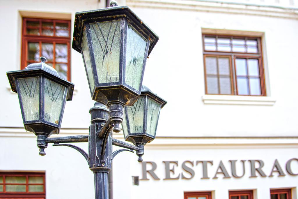 Dworek Bialy Domek Smardzewice Exteriör bild